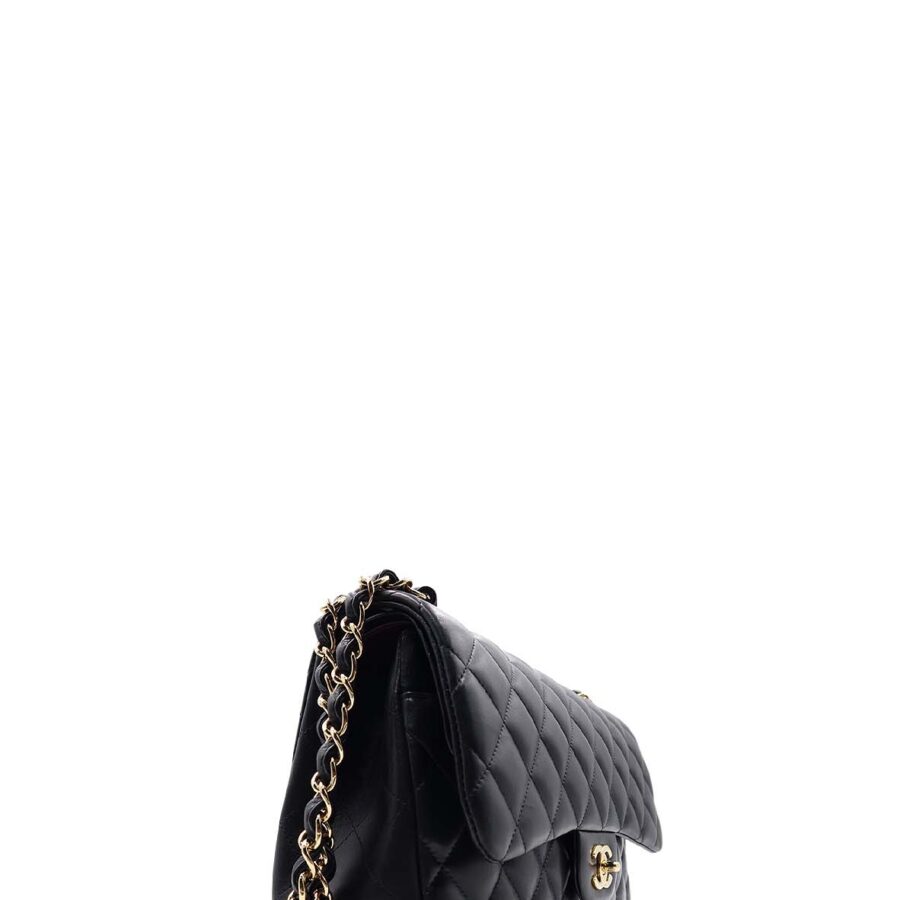 Chanel Classic Flap gold bag – front view